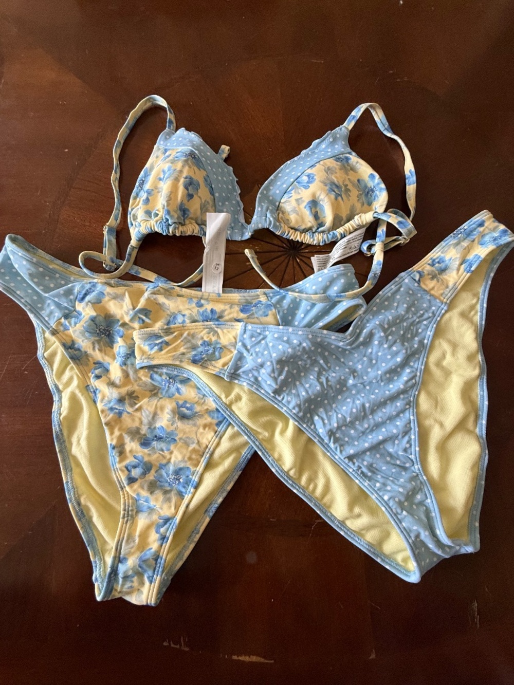 NWOT Hollister Bikini Set, Blue & Yellow Floral & Dots, L Top, Two XL Bottoms